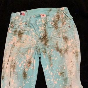 Why am I selling these? 🤦‍♀️